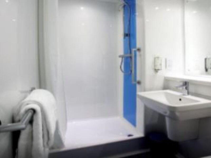 Travelodge Swansea Central Luaran gambar
