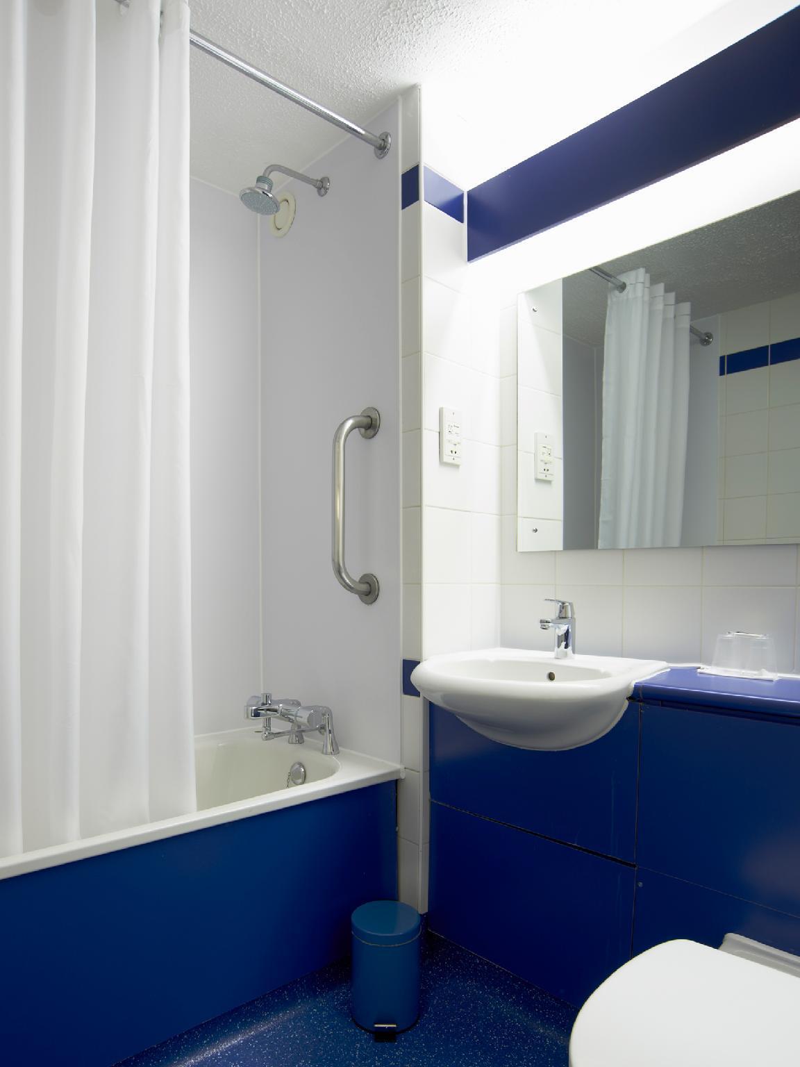 Travelodge Swansea Central Luaran gambar