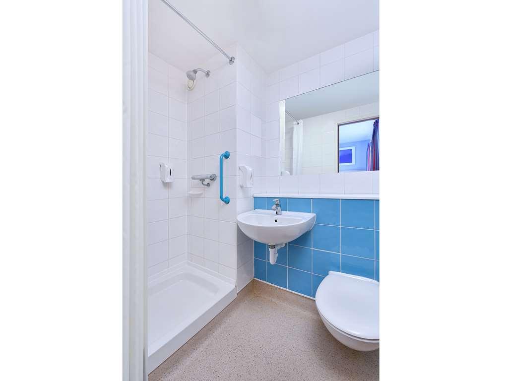 Travelodge Swansea Central Bilik gambar