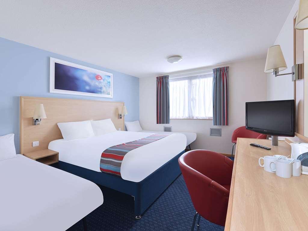 Travelodge Swansea Central Bilik gambar