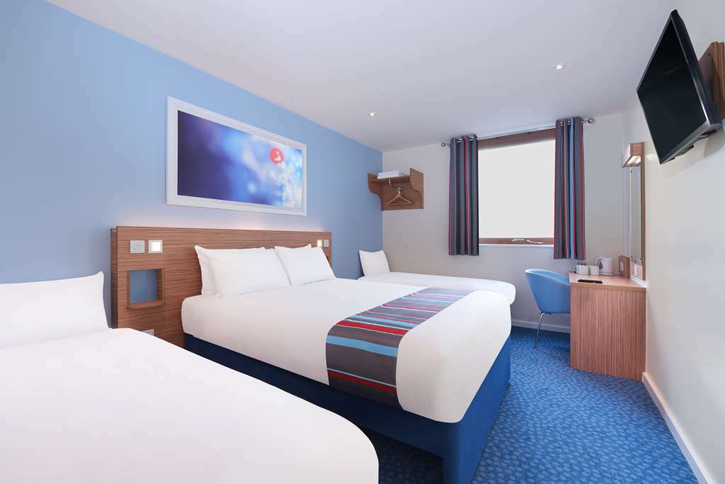 Travelodge Swansea Central Bilik gambar